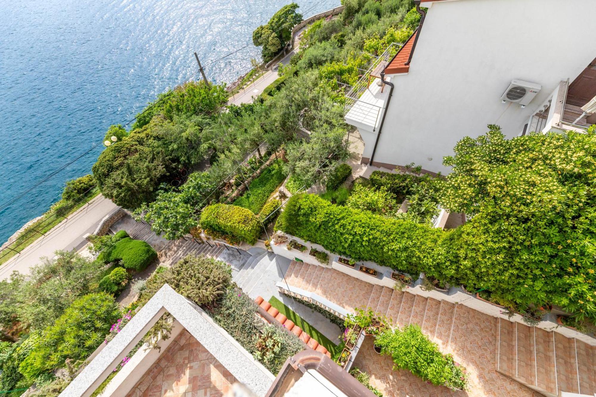 Lori Apartment Baska  Ngoại thất bức ảnh